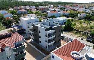 2-bedroom apartment 69 m² in Ražanac for 242,000 €