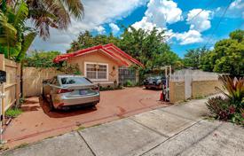 Townhome – Miami, Florida, USA for $2,100,000