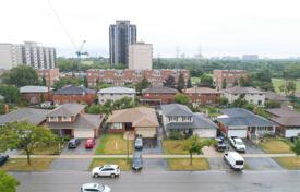 Townhome – Etobicoke, Toronto, Ontario,  Canada for C$1,993,000