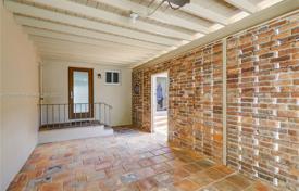 Townhome – Hollywood, Florida, USA for $1,050,000