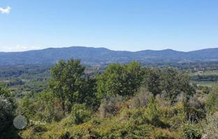 Land plot 2,550 m² in Arezzo for 890,000 €