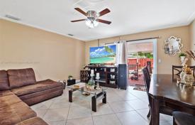 Townhome – Margate, Broward, Florida,  USA for $479,000