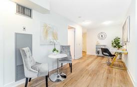 Apartment – Front Street West, Old Toronto, Toronto,  Ontario,   Canada for C$898,000