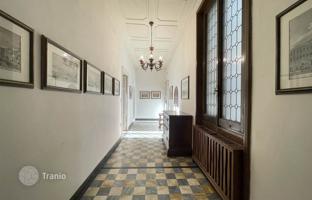 6-bedroom apartment 300 m² in Florence for 1,000,000 €