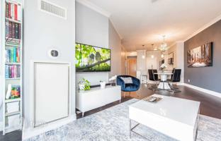 5-bedroom apartment in Etobicoke for C$1,150,000