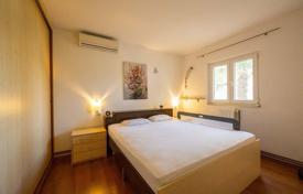 Žaborić, house 30 m from the sea/beach, for sale, 4 apartments for 990,000 €