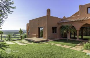 4-room villa 1,741 m² in Alcantarilha for 1,175,000 €