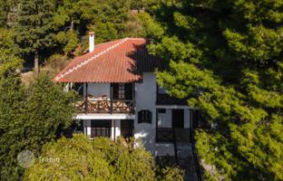 3-bedroom house 135 m² in Nea Kallikratia for 420,000 €