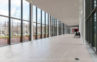 5-bedroom apartment in The Queensway for C$857,000