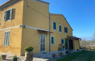 5-bedroom villa 300 m² in Magliano In Toscana for 810,000 €