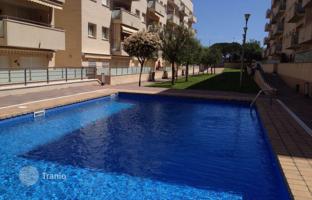 One-bedroom apartment with a terrace in a residence with a garden and a pool, in a quiet prestigious area, near the beach, Lloret de Mar for 786,000 €
