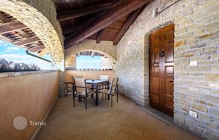 8-bedroom villa in Piedmont for 1,690,000 €