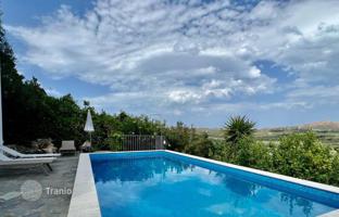 Villa with swimming pool surrounded by green picturesque forests, Roumeli, Crete, Greece for 260,000 €