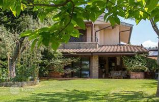 5-bedroom villa 1,000 m² in Arezzo for 1,500,000 €