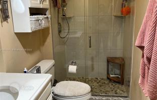 2-bedroom apartments in condo 116 m² in Stuart for $298,000