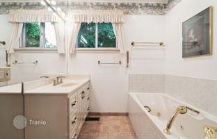 9-bedroom house in North York for C$2,142,000