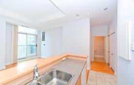 Apartment – Wellesley Street East, Old Toronto, Toronto,  Ontario,   Canada for C$740,000