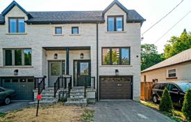 Terraced house – Scarborough, Toronto, Ontario,  Canada for C$1,494,000