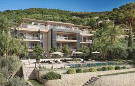 New residential complex with a swimming pool and beautiful sea views in Eze, Cote d'Azur, France for From 411,000 €