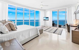 3-bedroom apartments in condo 257 m² in Collins Avenue for $3,650,000
