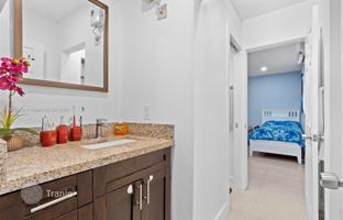 3-bedroom house 194 m² in Hollywood for $650,000