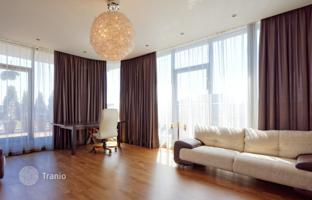 6-bedroom apartment 400 m² in Central District for 1,200,000 €