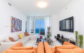 Bright apartment with ocean views in a residence on the first line of the embankment, Sunny Isles Beach, Florida, USA for $1,200,000
