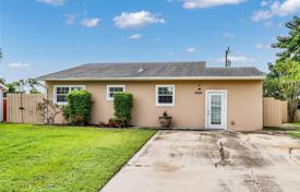 Townhome – West Palm Beach, Florida, USA for $325,000
