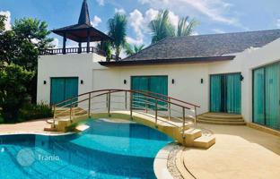 4-bedroom villa 550 m² in Mueang Phuket for $1,190,000