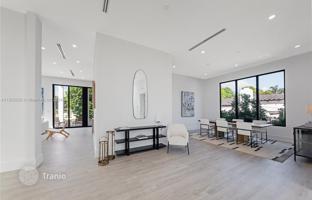 6-bedroom house 354 m² in Surfside for $4,675,000