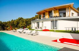Villa – Suin, Provence - Alpes - Cote d'Azur, France for 1,890,000 €