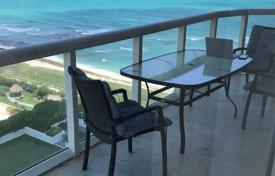 Bright flat with ocean views in a cosy residence, near the beach, Miami Beach, Miami, USA for $1,207,000