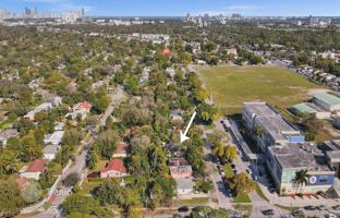 5-bedroom house 159 m² in North Miami for $600,000