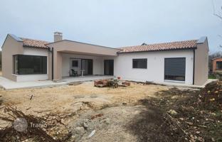 3-room house 137 m² in Raša for 520,000 €