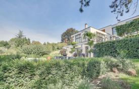 Comfortable villa with a pool, a garage and a terrace, Rueil-Malmaison, France for 4,500,000 €