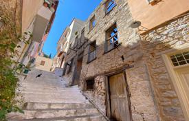 Historical house for restoration in the center of Nafplio, Peloponnese, Greece for 1,000,000 €