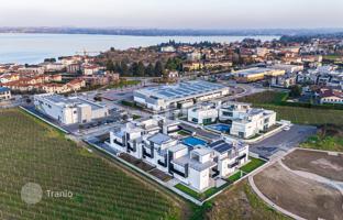Duplex apartment with a lake view and a parking in Peschiera del Garda, Italy for 880,000 €