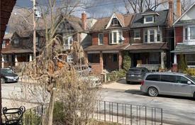 Apartment – Saint Clarens Avenue, Old Toronto, Toronto,  Ontario,   Canada for C$1,902,000
