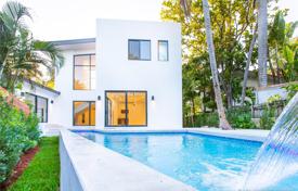 Comfortable villa with a pool, a parking and a terrace, Miami, USA for $2,699,000