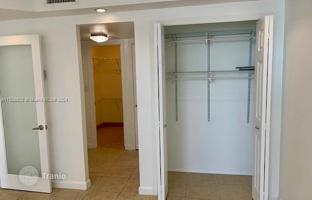2-bedroom apartments in condo 127 m² in Miami Beach for $650,000