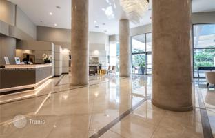 2-bedroom apartments in condo 110 m² in Aventura for $469,000