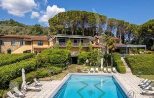 10-bedroom villa 650 m² in Arezzo for 1,980,000 €