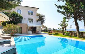 Stunning villa with a pool and panoramic sea views in Sanremo, Liguria, Italy for 3,500,000 €
