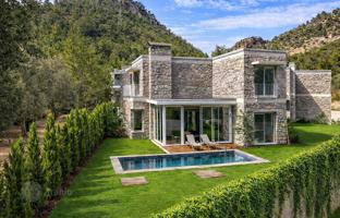4-bedroom villa 210 m² in Torba for 42,097,000 TRY