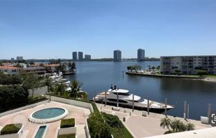 3-bedroom apartments in condo 158 m² in Aventura for $895,000