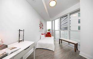 2-bedroom apartment in Mutual Street for C$828,000