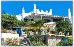 Spacious villa with a swimming pool, two minutes from the beach, Mykonos, Greece for 1,500,000 €