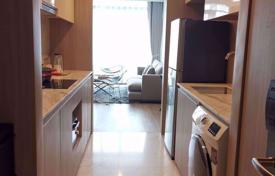 2 bed Condo in Siamese Surawong Si Phraya Sub District for $237,000