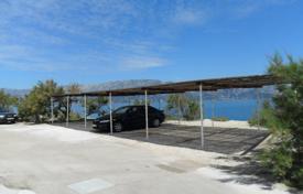 Furnished house with a swimming pool on the first sea line, Selca, Croatia for 1,250,000 €