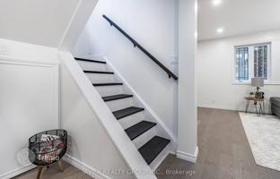 12-bedroom house in York for C$1,491,000